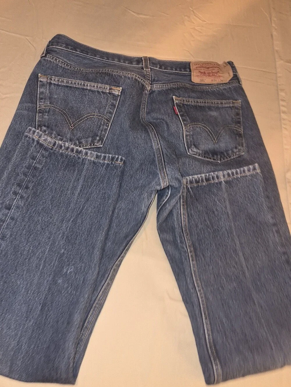 Levi's Men's Blue Denim Jeans - Classic Back Pocket Design
